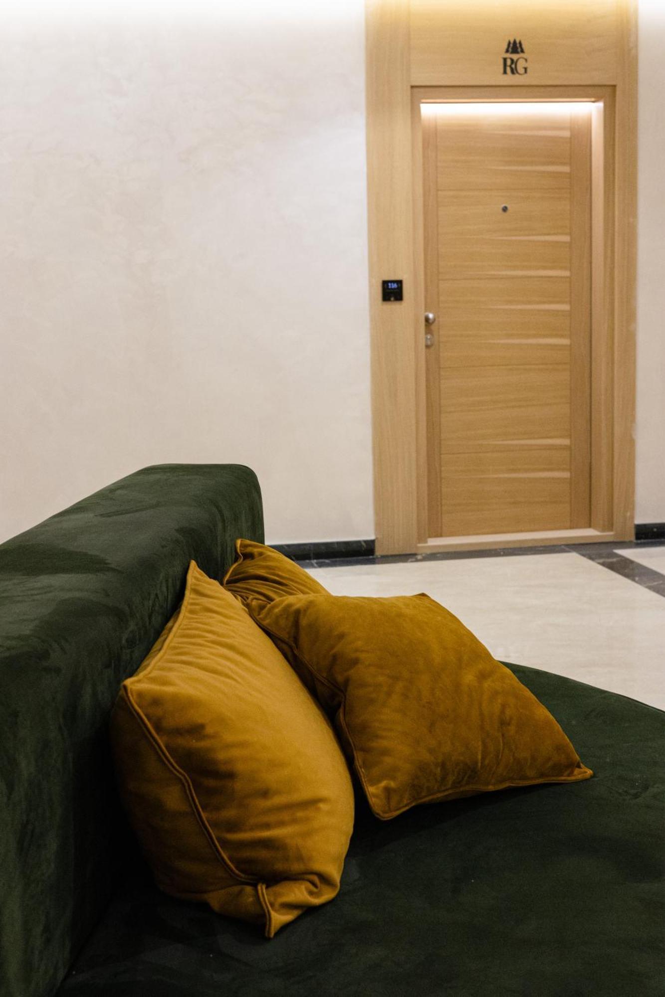 Apartment Zlatilux *