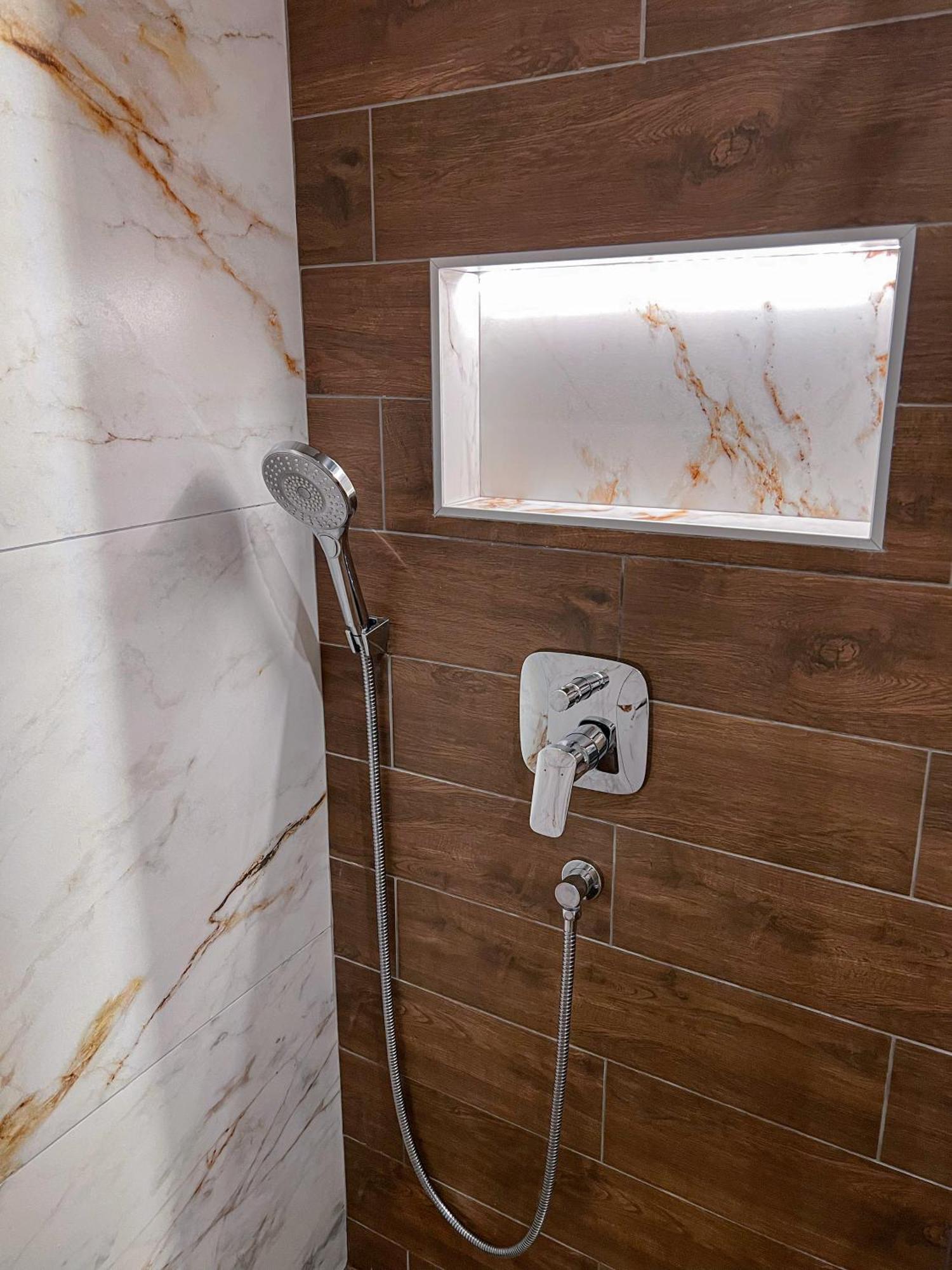Apartment Zlatilux *